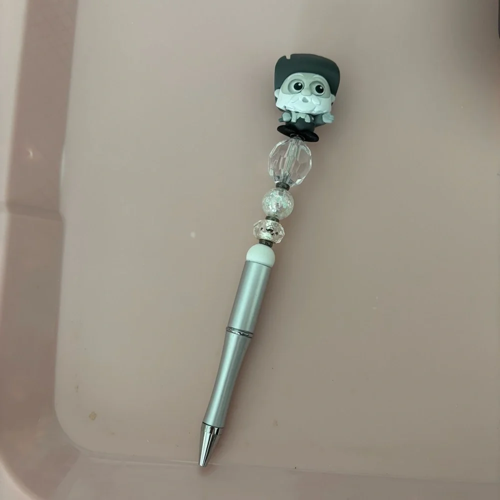 Disney Doorables: Toy Story: Woody’s Round Up: Stinky Pete handmade beaded pen